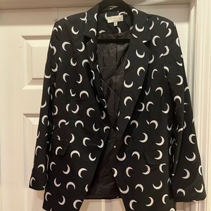Never fully dressed crescent moon blazer. Size 8